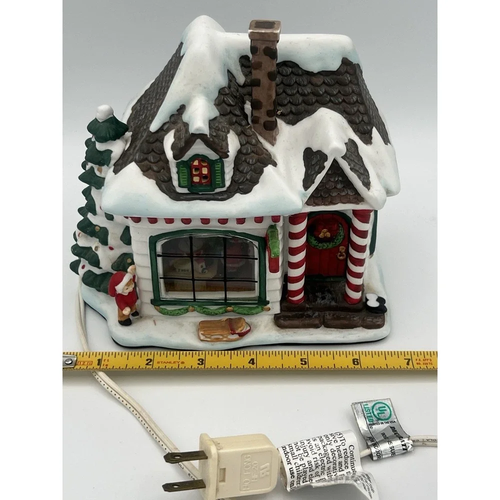 Pfaltzgraff Christmas Heritage House Toy Shop Electric Lighted 1st In Series